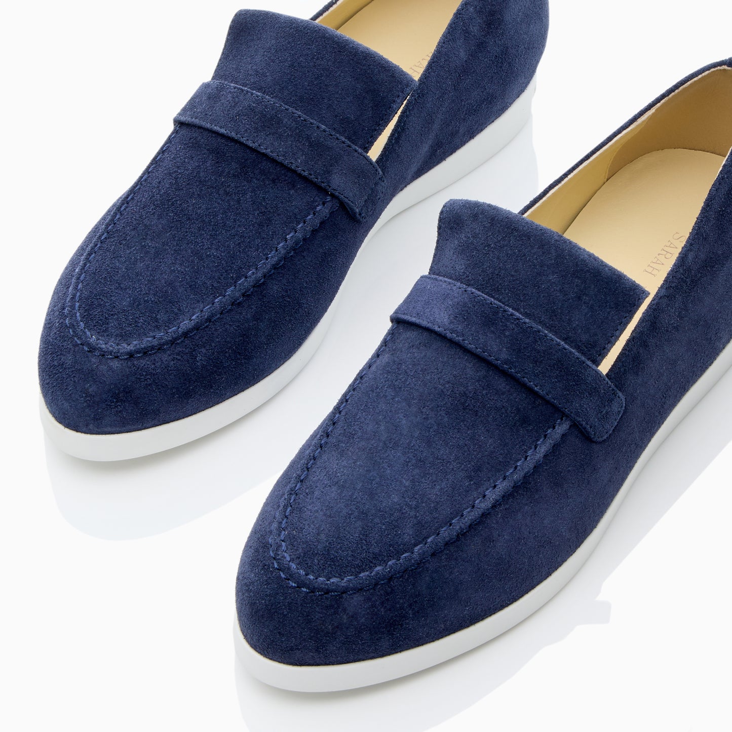 Alysia Sneaker in Navy Crosta